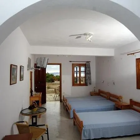 Pirgos Naxos * Aliko Beach