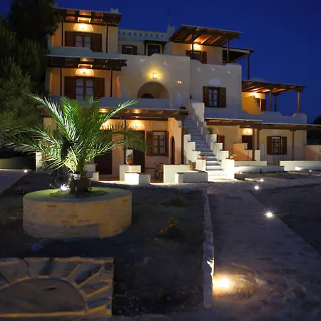 Pirgos Naxos * Aliko Beach