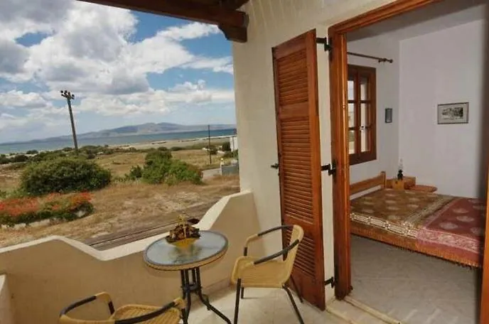 Pirgos Naxos Lägenhet *